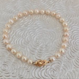 14K Clasp Cultured Freshwater Pearl Bracelet